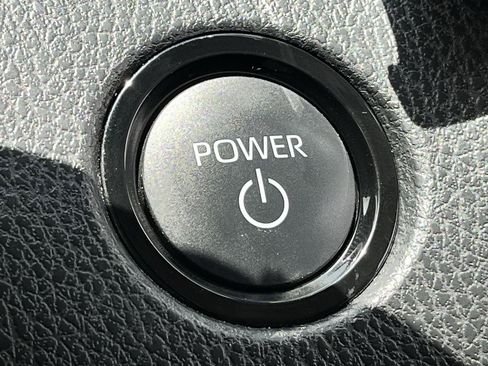 Used 2025 Toyota Camry XLE FWD image 19