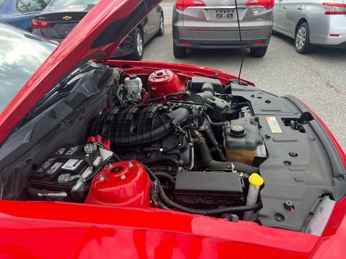 Used 2014 Ford Mustang Coupe RWD image 31