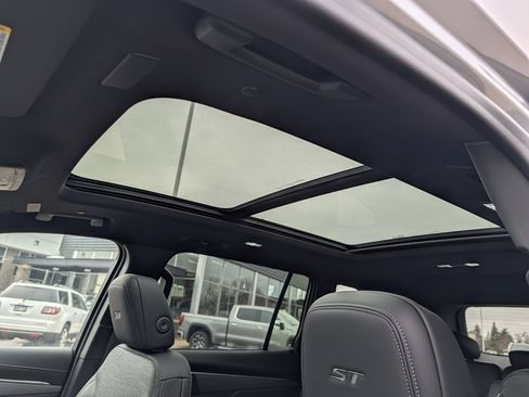 New 2026 Buick Enclave Sport Touring w/ Power Package image 6