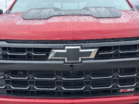 Certified 2024 Chevrolet Silverado 1500 LT Trail Boss w/ LT Trail Boss Premium Package image 10