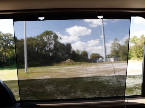 Used 2012 Chrysler Town & Country Limited image 25