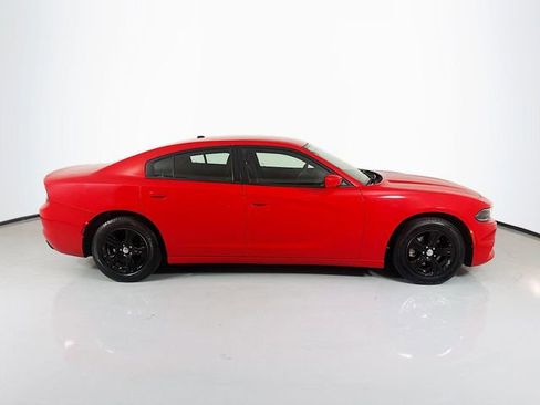 Used 2022 Dodge Charger SXT image 10
