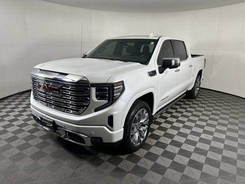 Used 2024 GMC Sierra 1500 Denali AWD/4WD image 9