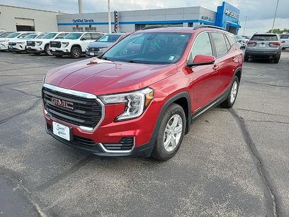 Used 2022 GMC Terrain SLE w/ Driver Convenience Package