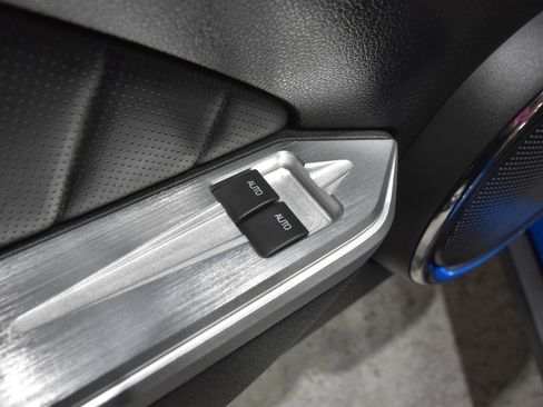 Used 2012 Ford Mustang GT Premium w/ Brembo Brake Pkg RWD image 10