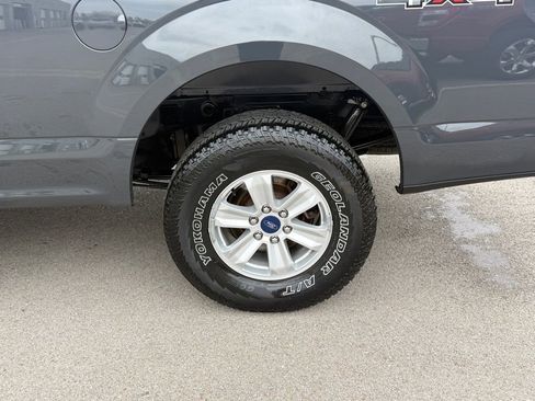 Used 2017 Ford F150 XLT image 38