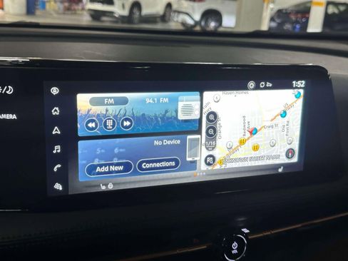 Used 2024 Nissan Ariya AWD image 26