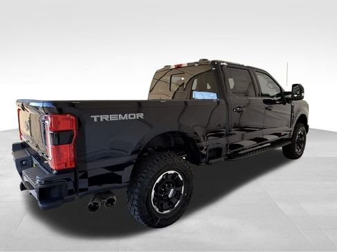 New 2026 Ford F250 XLT w/ XLT Premium Package AWD/4WD image 7