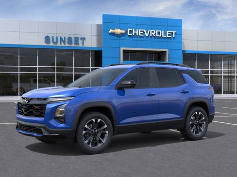 New 2026 Chevrolet Equinox RS w/ Convenience Package III FWD image 2