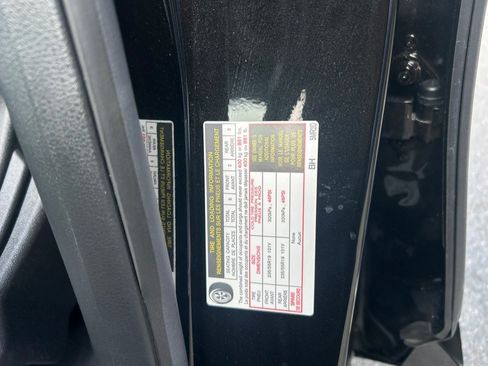 Used 2024 Nissan Ariya FWD image 65