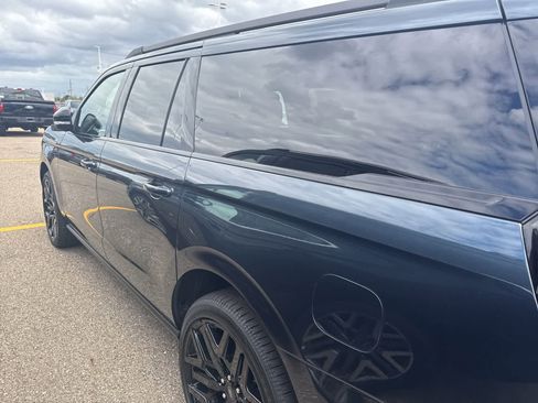 New 2026 Ford Expedition Max Platinum w/ Stealth Performance Package AWD/4WD image 27