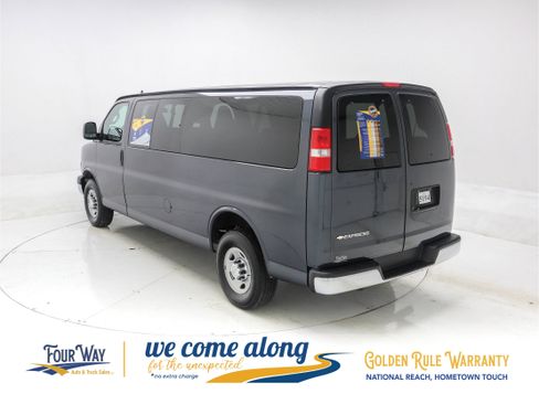 Used 2017 Chevrolet Express 3500 LT w/ LT Preferred Equipment Group image 6