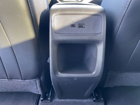 Used 2025 Buick Envista Sport Touring image 24