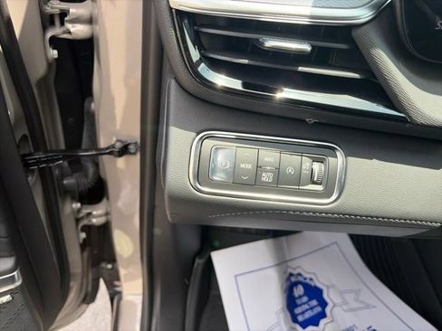 New 2026 Buick Enclave Sport Touring w/ LPO, Floor Liner Package AWD/4WD image 19