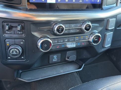 Used 2022 Ford F150 Lariat w/ Tow Technology Package AWD/4WD image 31