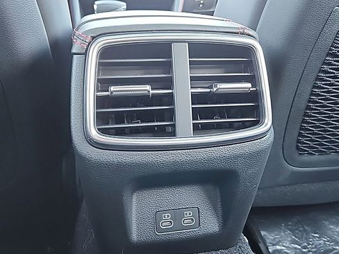 Used 2025 Genesis G70 3.3T Advanced w/ Sport Prestige Package image 25