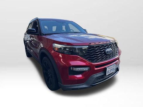 Certified 2020 Ford Explorer ST w/ ST Street Pack image 17