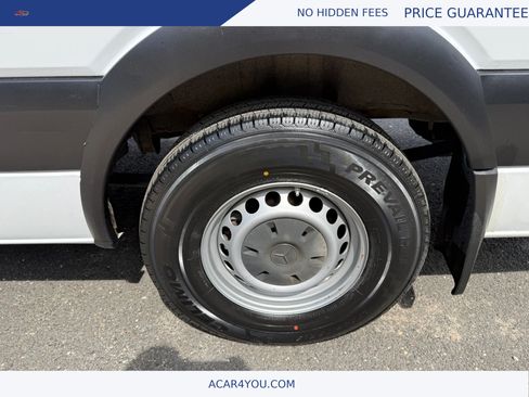 Used 2015 Mercedes-Benz Sprinter 2500 image 17