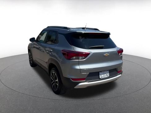 Used 2024 Chevrolet TrailBlazer LT w/ Driver Confidence Package image 11