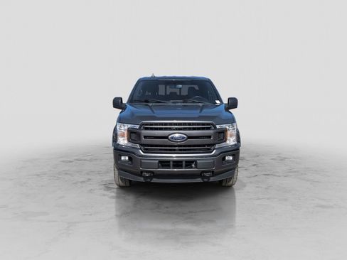 Used 2018 Ford F150 XLT w/ Equipment Group 302A Luxury image 12