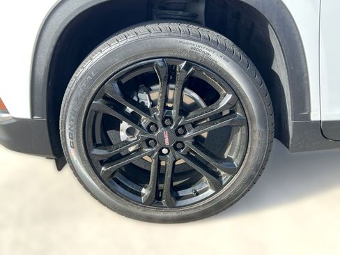 Certified 2024 GMC Acadia Elevation w/ Luxury Package image 12