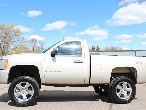 Used 2008 Chevrolet Silverado 1500 W/T w/ Towing Package AWD/4WD image 5