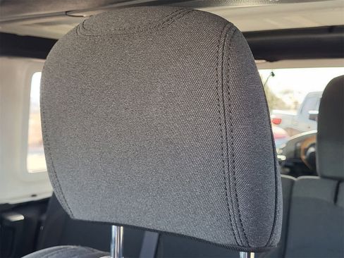 Used 2024 Jeep Wrangler Willys image 13