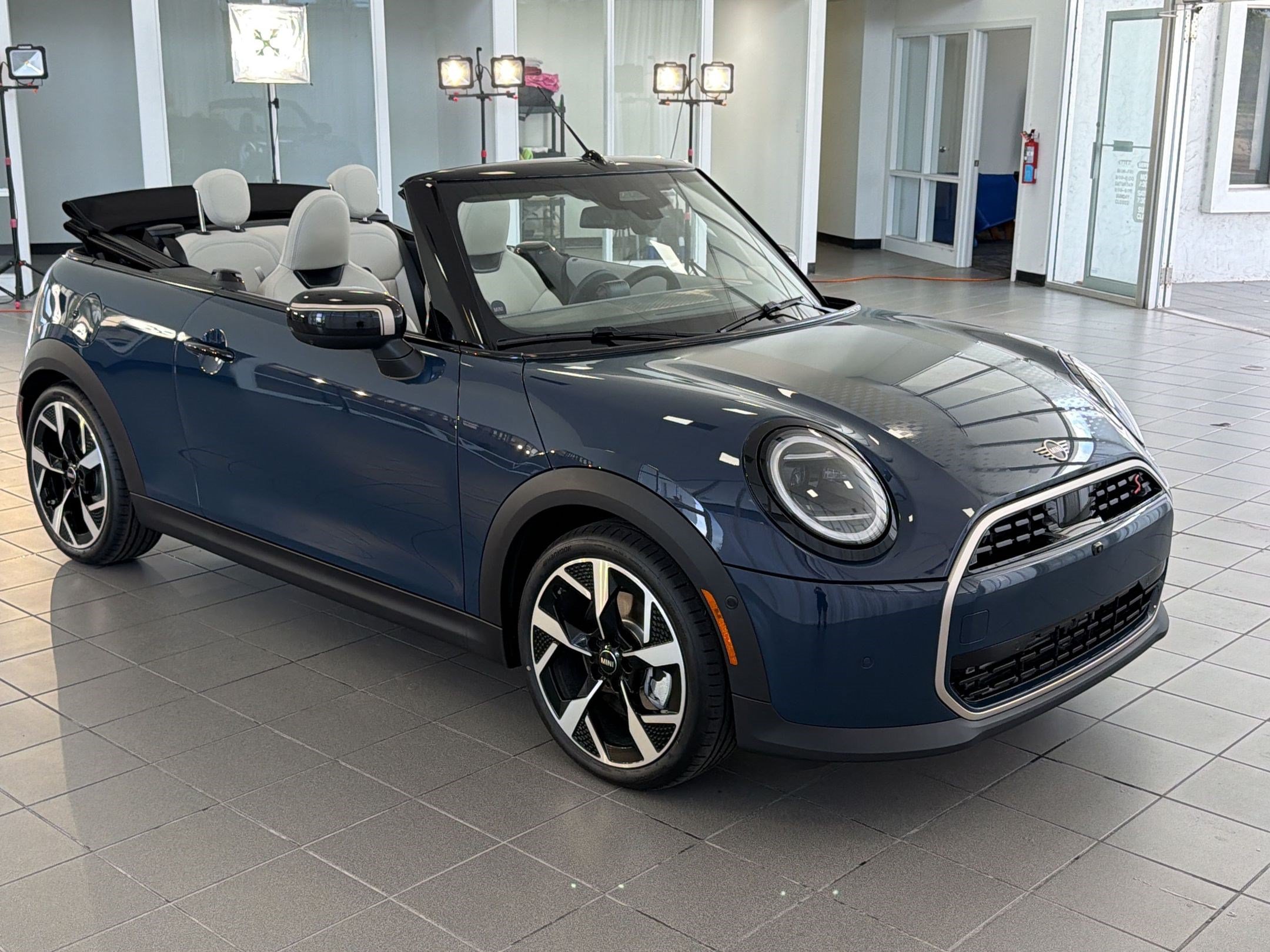 New 2026 MINI Cooper S FWD image 7