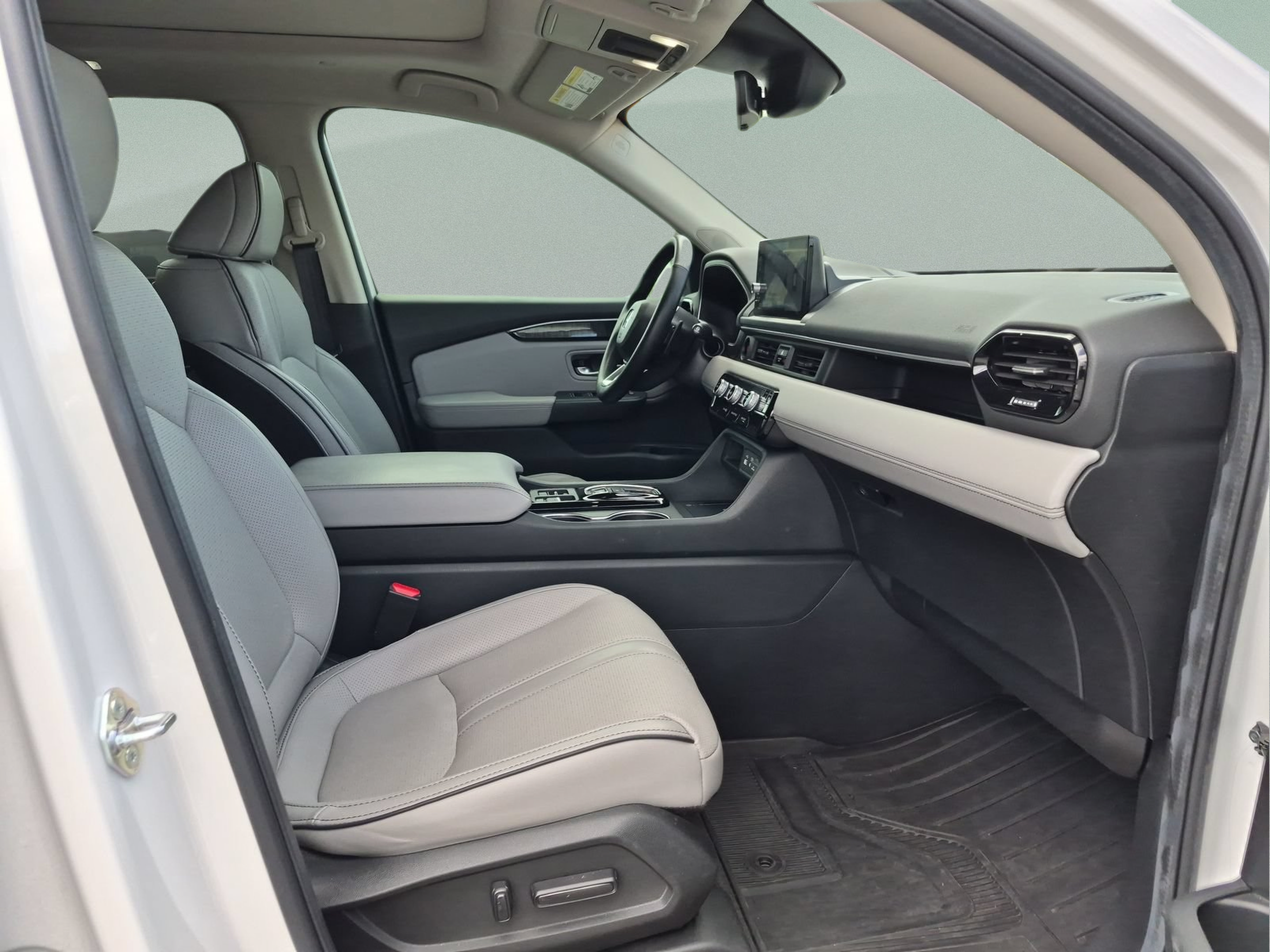 Used 2025 Honda Pilot Elite image 20