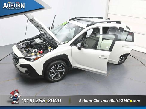Used 2024 Subaru Crosstrek 2.0i Premium AWD/4WD image 37