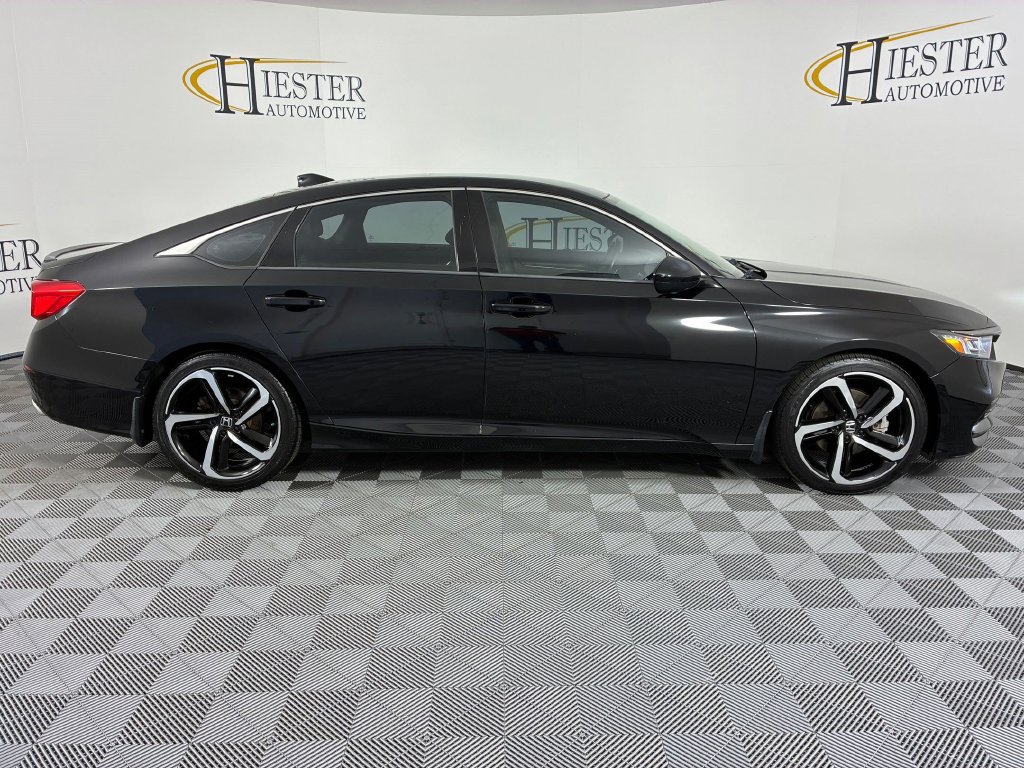 Used 2018 Honda Accord Sport image 10