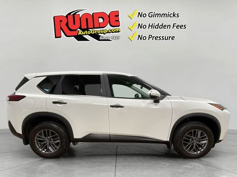 Used 2023 Nissan Rogue S AWD/4WD image 7