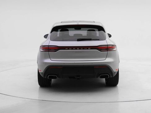 Certified 2024 Porsche Macan image 8