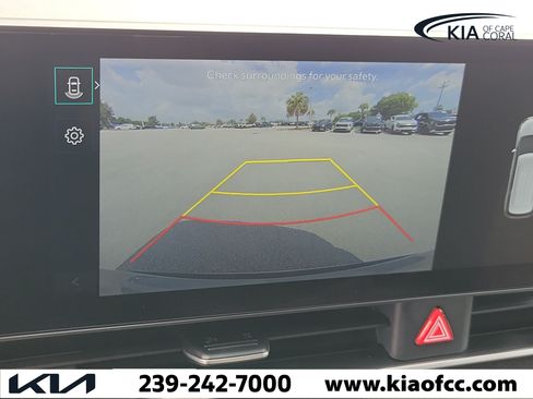 Certified 2025 Kia Carnival EX FWD image 31