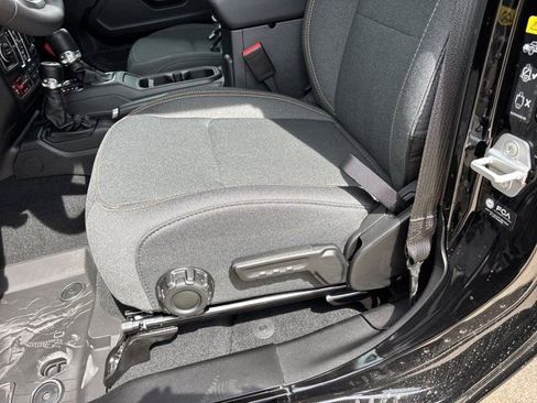 New 2026 Jeep Gladiator Willys image 17