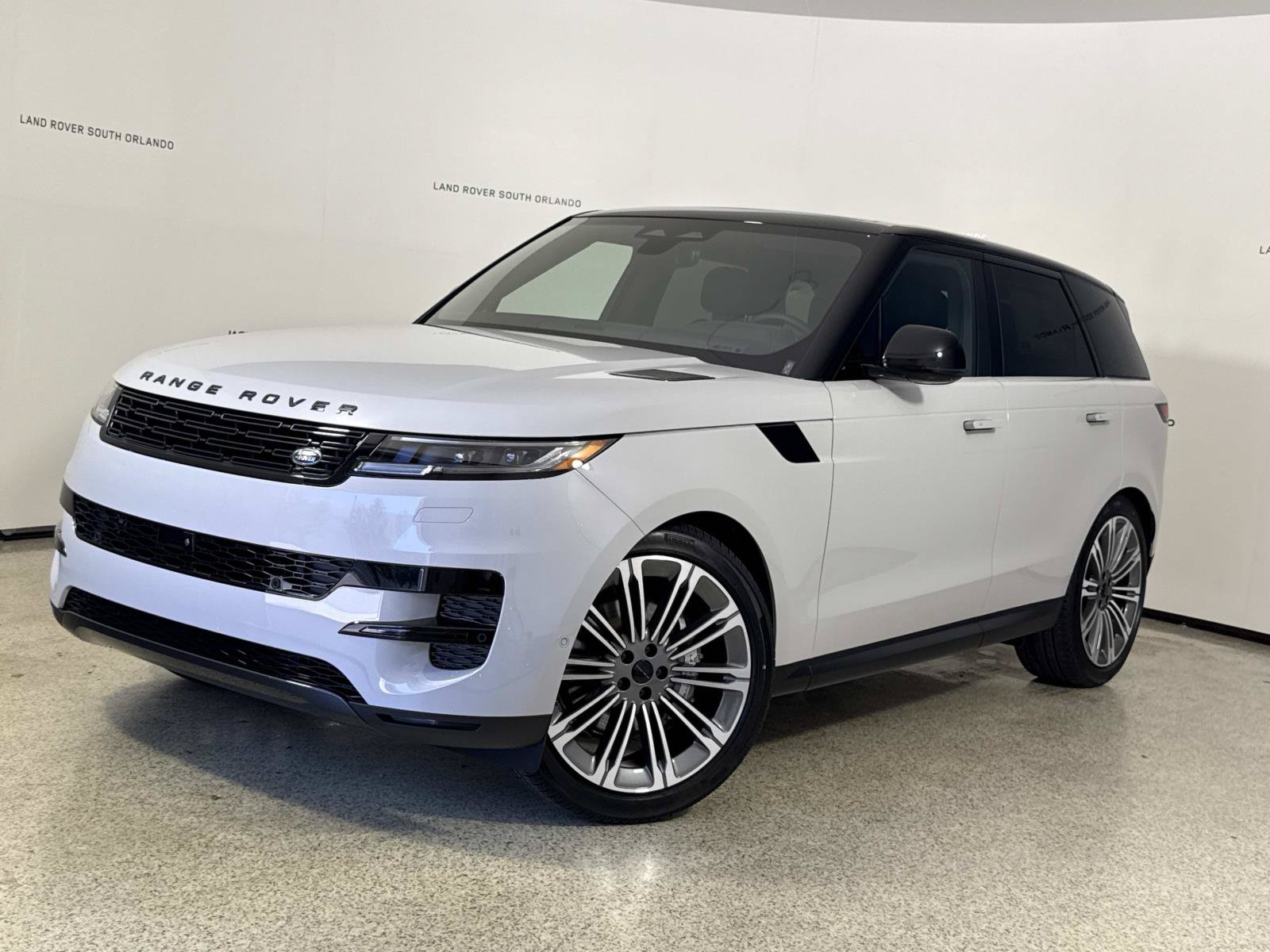 New 2027 Land Rover Range Rover Sport SE AWD/4WD image 1