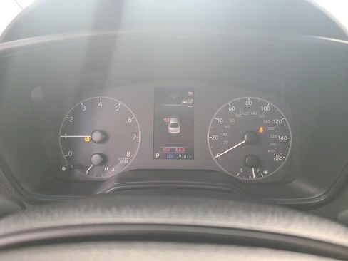 Used 2024 Toyota Corolla LE image 24