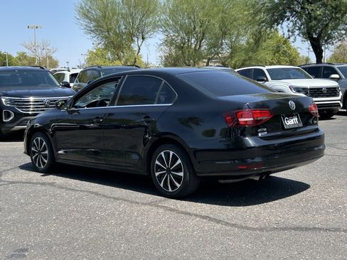 Used 2017 Volkswagen Jetta S FWD image 3