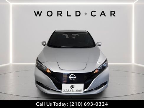 Used 2025 Nissan Leaf S FWD image 2