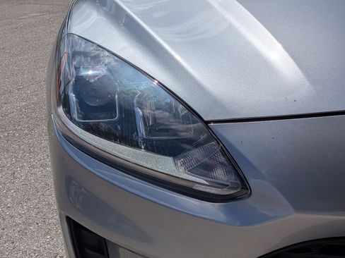 Used 2021 Ford Escape S image 9