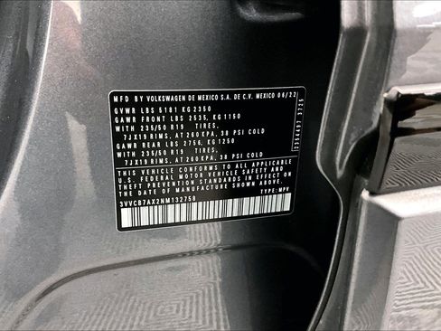 Used 2022 Volkswagen Tiguan SE R-Line FWD image 33