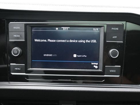 Used 2024 Volkswagen Jetta SE FWD image 20