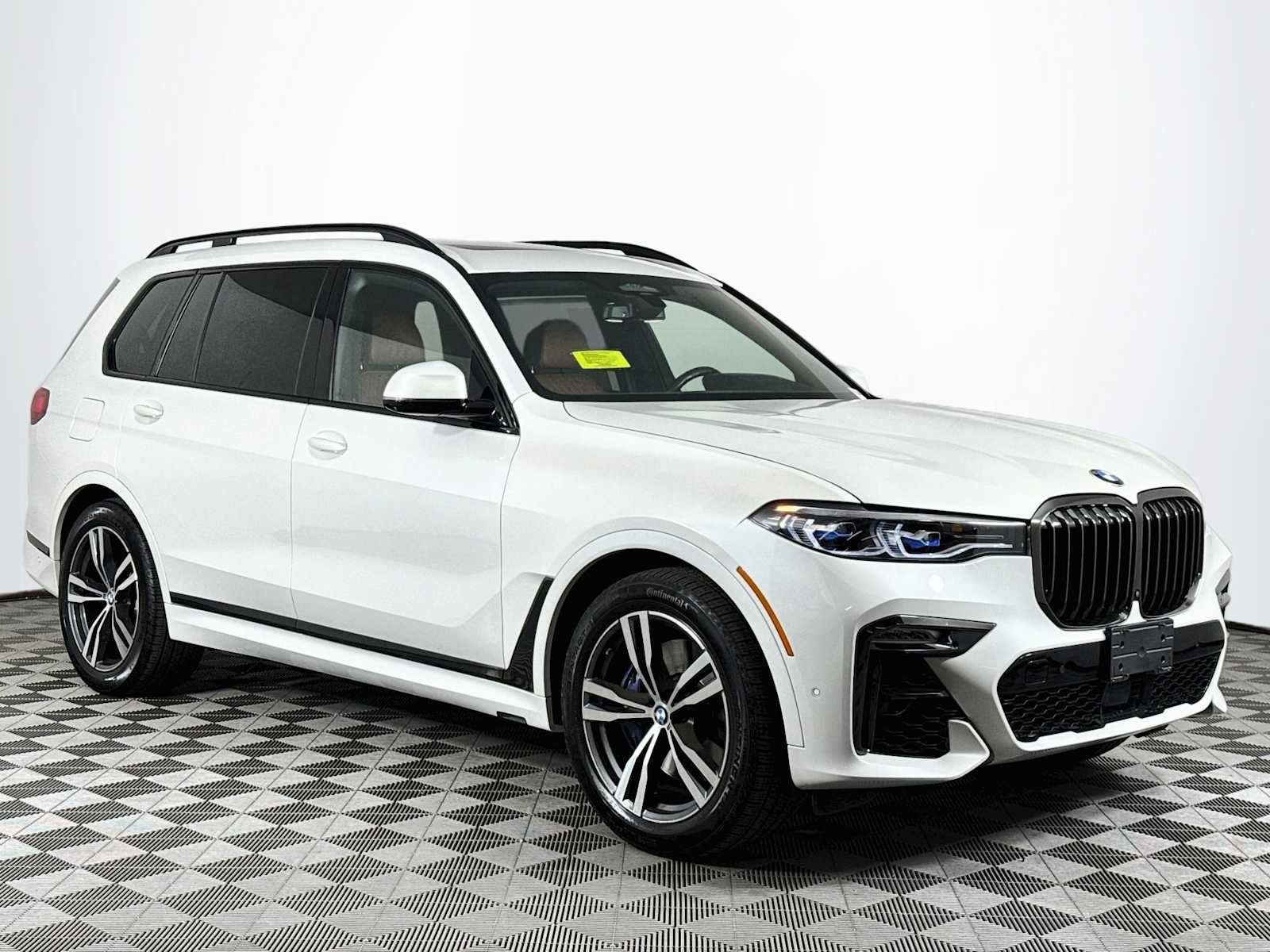 Used 2020 BMW X7 M50i AWD/4WD image 3