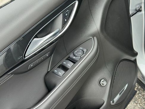 New 2025 Buick Envision Preferred image 18