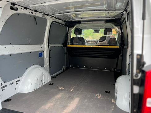 Used 2021 Mercedes-Benz Metris image 28