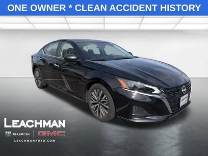 Used 2025 Nissan Altima 2.5 SV