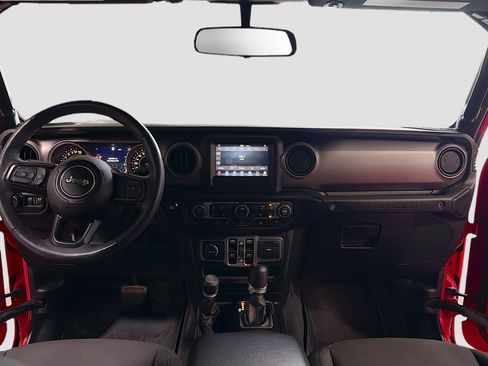 Used 2018 Jeep Wrangler Unlimited Sport S image 3