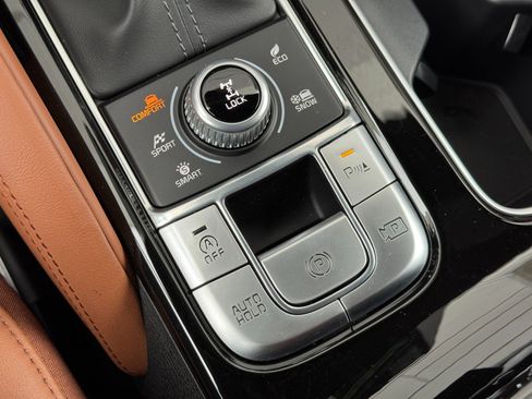 Used 2023 Kia Telluride SX Prestige X-Line AWD/4WD image 32