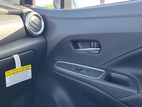 Used 2025 Nissan Versa SR w/ Trunk Package image 30