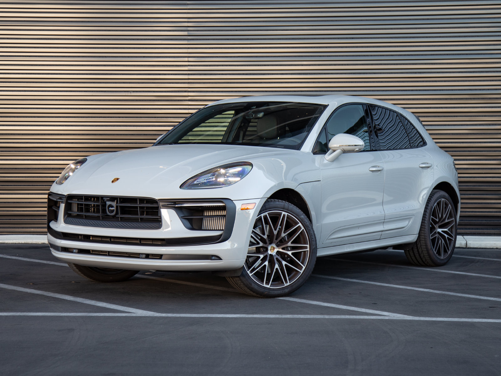 Certified 2026 Porsche Macan S AWD/4WD image 1